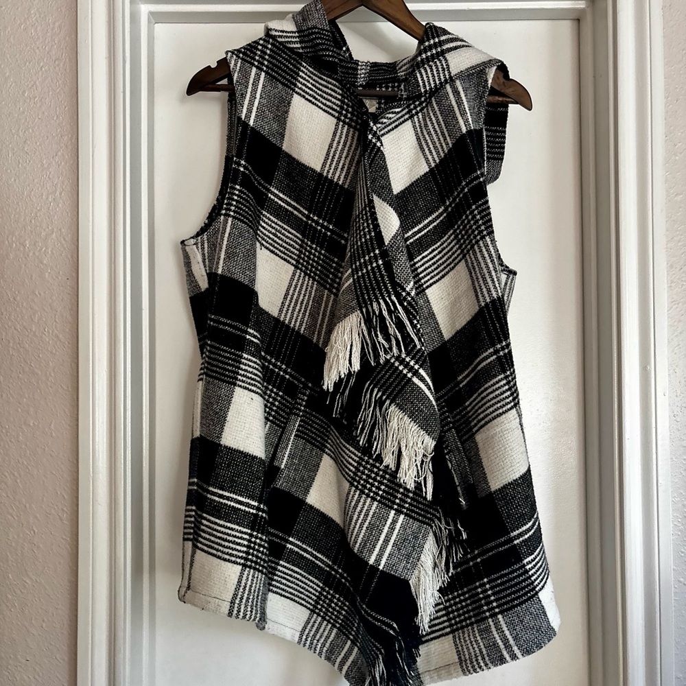 Jolt Plaid Fringe Vest